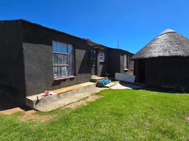 3 Bedroom House For Sale in Tshiame