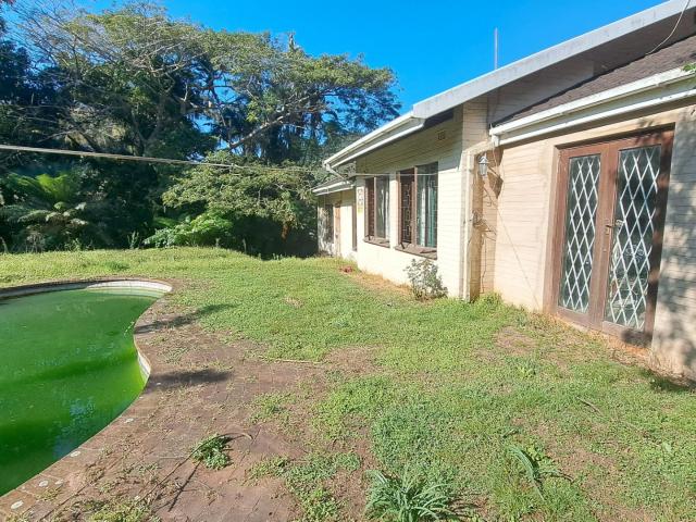 3 Bedroom House For Sale in Umtentweni