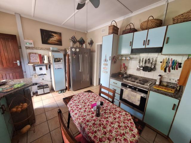 3 Bedroom House For Sale in Umtentweni