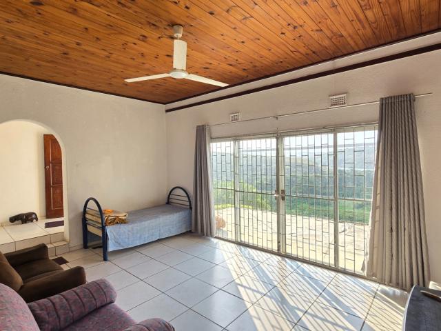3 Bedroom House For Sale in Umkomaas