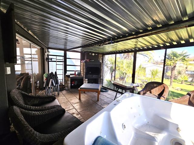 3 Bedroom House For Sale in Vaal Marina