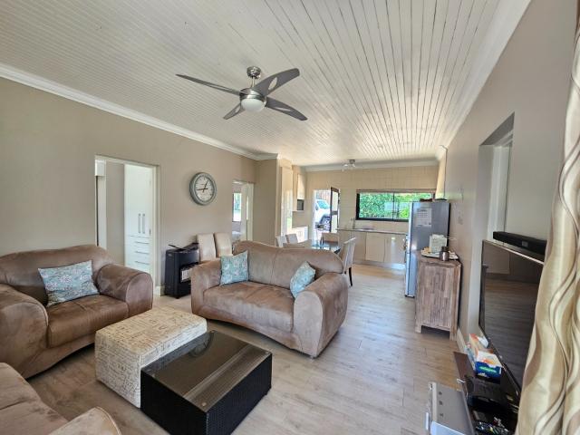3 Bedroom House For Sale in Vaal Marina