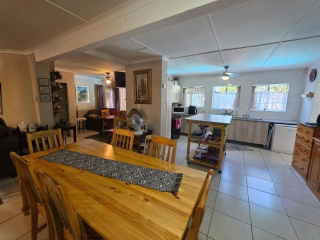 3 Bedroom House For Sale in Vaalpark