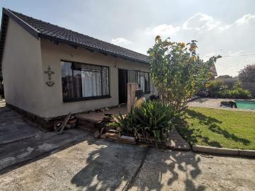 3 Bedroom House For Sale in Vaalpark