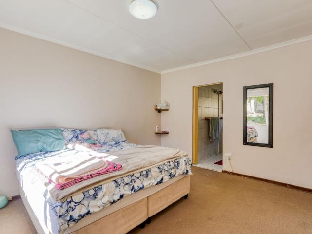 3 Bedroom House For Sale in Valhalla