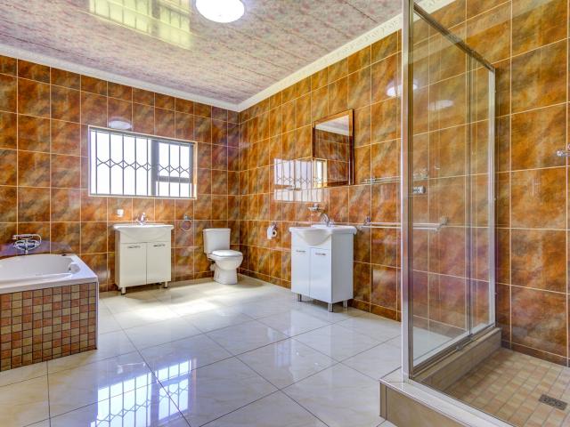 3 Bedroom House For Sale in Van Dyk Park
