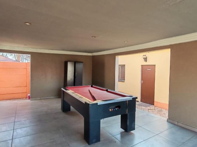 3 Bedroom House For Sale in Vanderbijlpark CW 5
