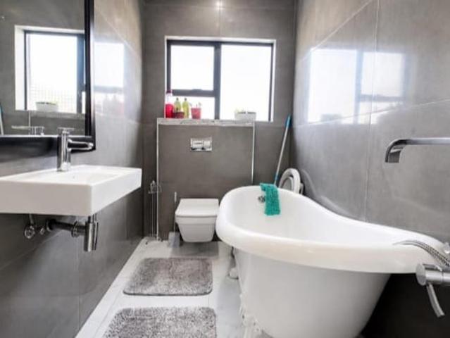 3 Bedroom House For Sale in Vanderbijlpark SE 3