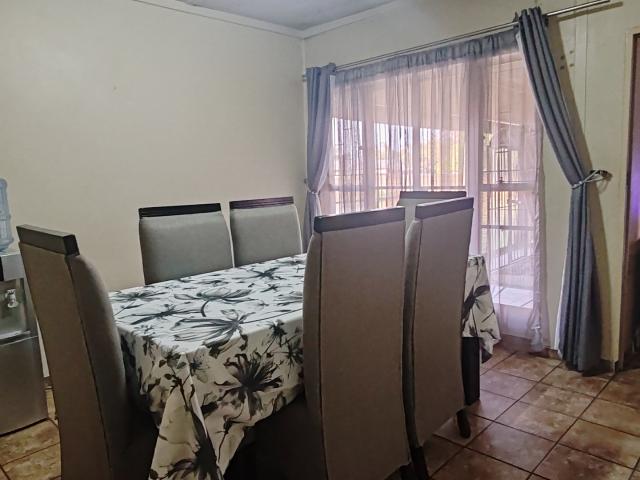 3 Bedroom House For Sale in Vanderbijlpark SE 1
