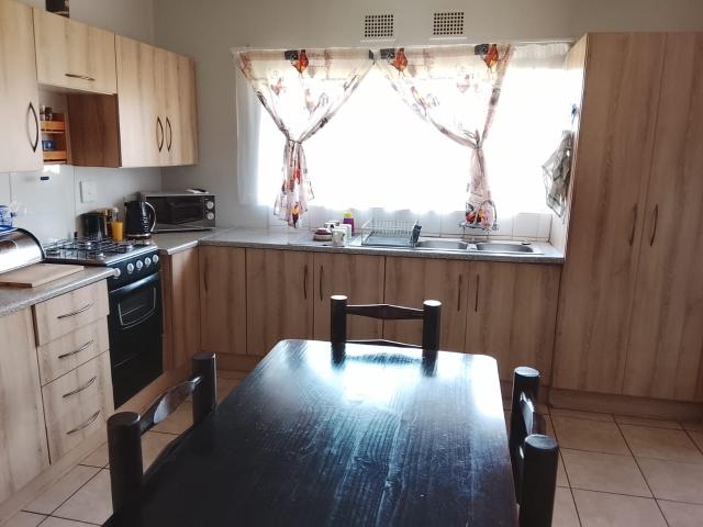3 Bedroom House For Sale in Vanderbijlpark SE