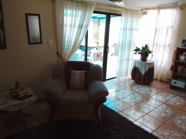 3 Bedroom House For Sale in Vanderbijlpark SE 2