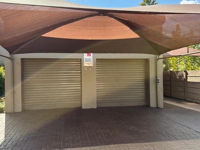 3 Bedroom House For Sale in Vanderbijlpark SE 2