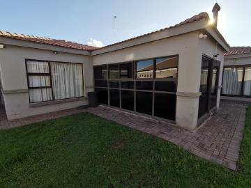 3 Bedroom House For Sale in Vanderbijlpark SE 8