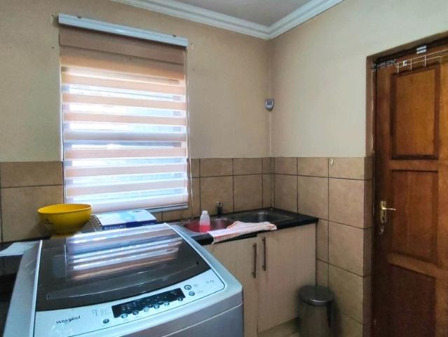3 Bedroom House For Sale in Vanderbijlpark SE 8