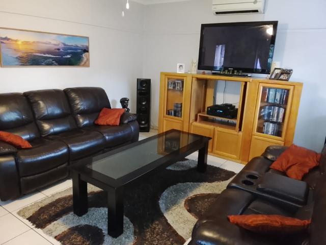 3 Bedroom House For Sale in Vanderbijlpark SW 1