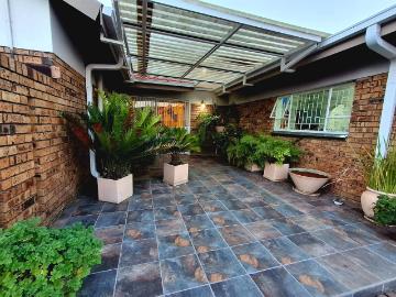 3 Bedroom House For Sale in Vanderbijlpark SW 2