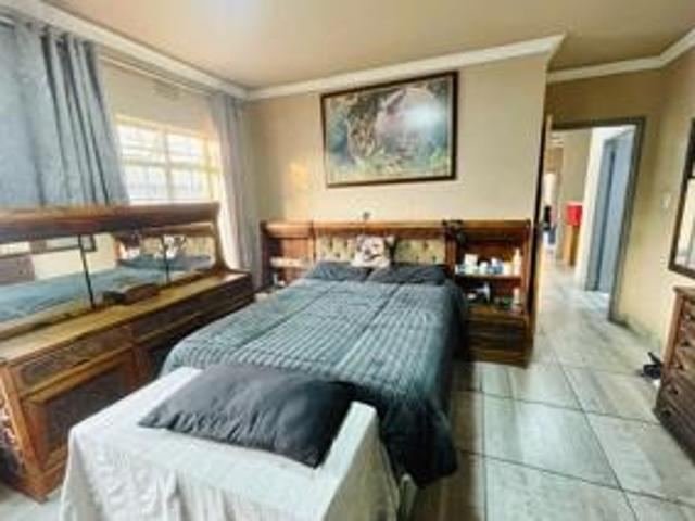 3 Bedroom House For Sale in Verwoerdpark