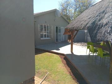 3 Bedroom House For Sale in Verwoerdpark