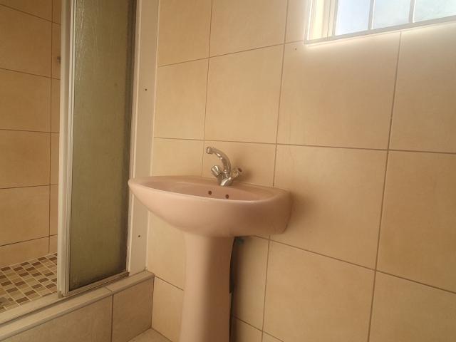 3 Bedroom House For Sale in Verulam Central