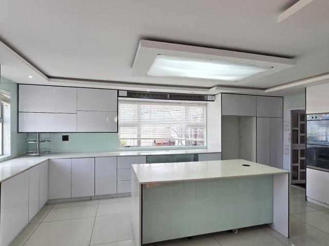 3 Bedroom House For Sale in Vincent