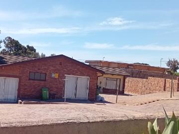 3 Bedroom House For Sale in Vredenburg