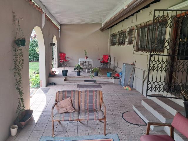 3 Bedroom House For Sale in Yellowwood Park