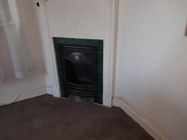 3 Bedroom House For Sale in Yeoville