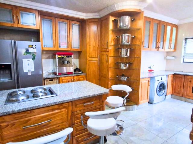 3 Bedroom House For Sale in Zambezi Country Estate