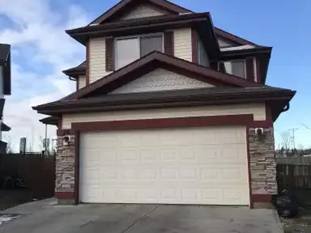 3 Bedroom House Fort Saskatchewan AB 104223549