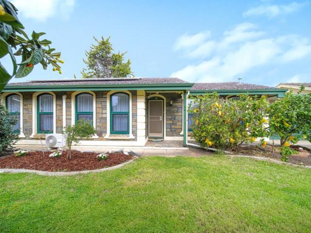 3 Bedroom House Felixstow SA 105971400
