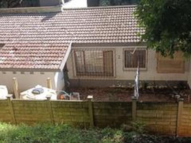 3 bedroom house fixer upper on the m.