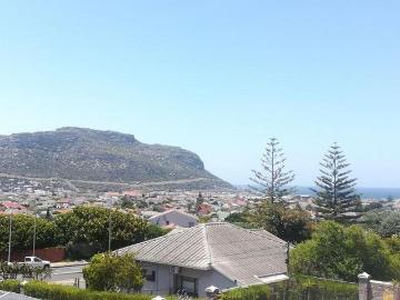 3 Bedroom House Fish Hoek Western Cape 89476138