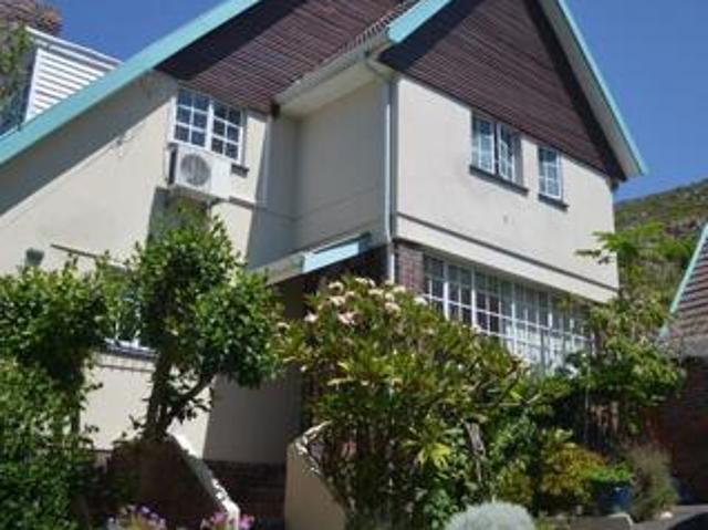 3 Bedroom House Fish Hoek Western Cape LS103430596