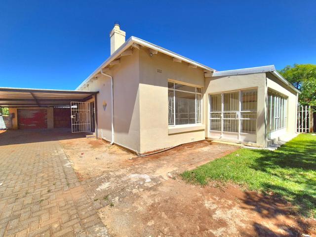 3 Bedroom House + Flat To Let: Brenthurst, Brakpan!