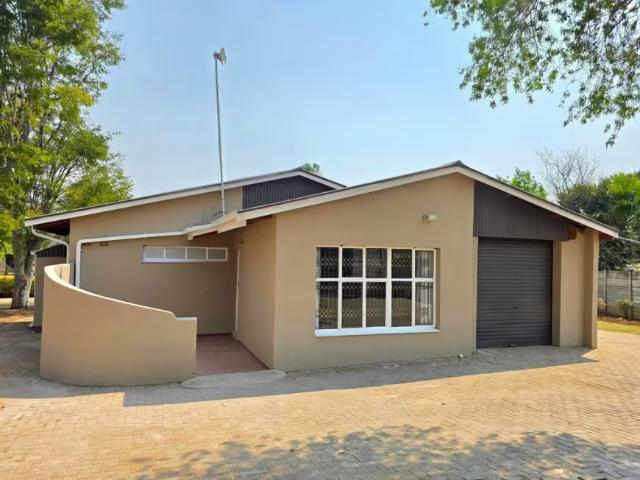 3 Bedroom House Flora Park Flora Park 105380881