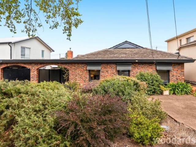 3 Bedroom House Keilor East VIC 105825851