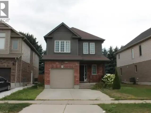 3 Bedroom House Kitchener ON 103740032