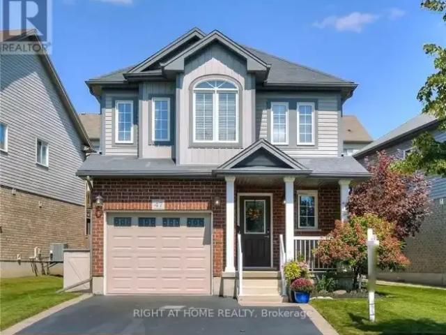 3 Bedroom House Kitchener ON 104794744