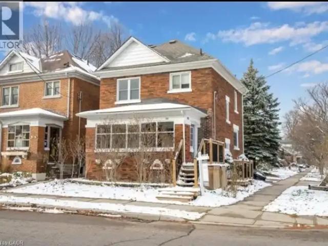 3 Bedroom House Kitchener ON 104941092