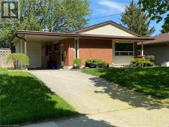 3 Bedroom House Kitchener ON 105269610