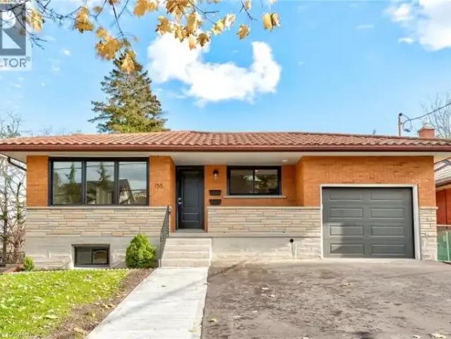 3 Bedroom House Kitchener ON 105309399