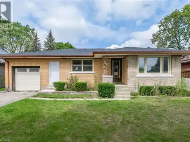 3 Bedroom House Kitchener ON 105486639