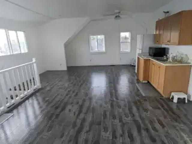 3 Bedroom House Kitchener ON 105643505