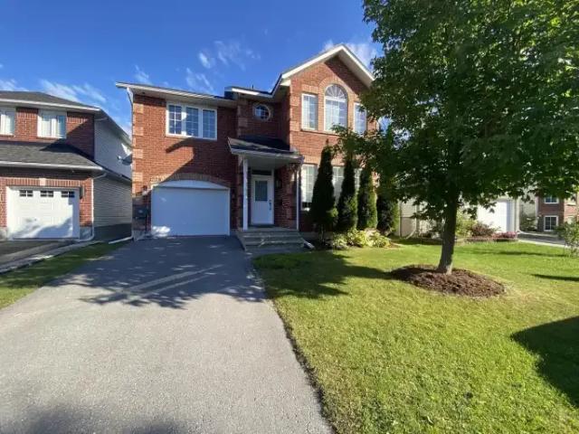 3 Bedroom House Kingston ON 104863578