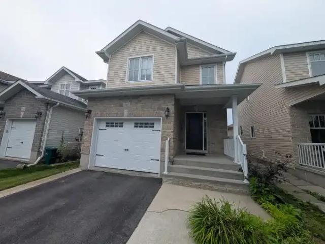 3 Bedroom House Kingston ON 104940888