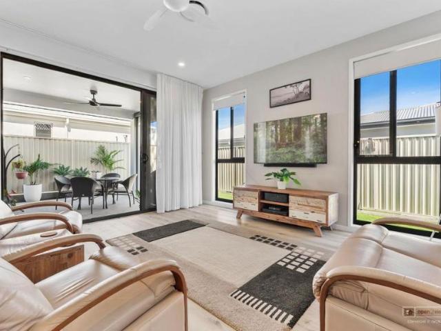 3 Bedroom House Kuluin, QLD 104108885