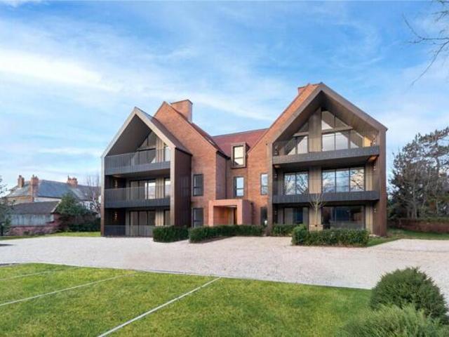 3 Bedroom House Hoylake Wirral 101316267