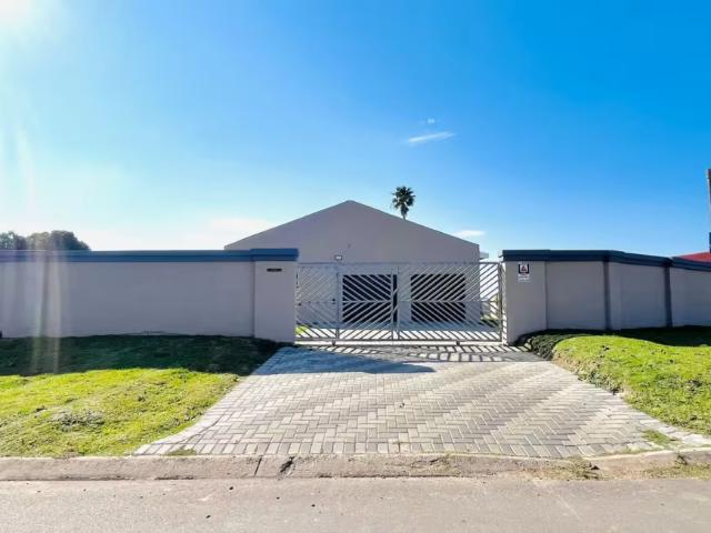 3 Bedroom House Haven Hills Haven Hills 103414973