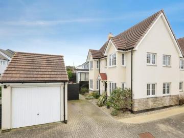 3 Bedroom House Hayle Cornwall LS101231943