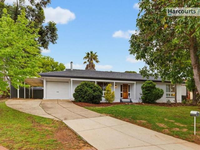 3 Bedroom House Happy Valley SA 106002814